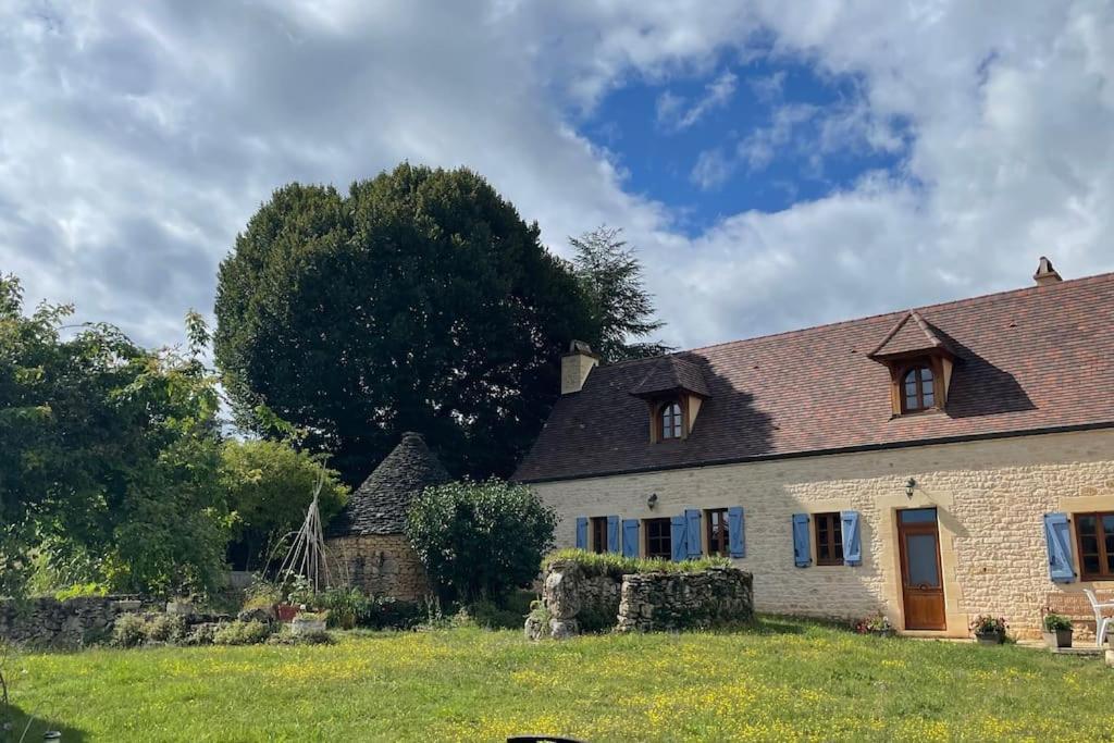 Charming 19Th Century Farmhouse With Pool Vitrac  Exterior photo