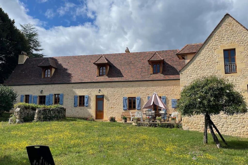 Charming 19Th Century Farmhouse With Pool Vitrac  Exterior photo
