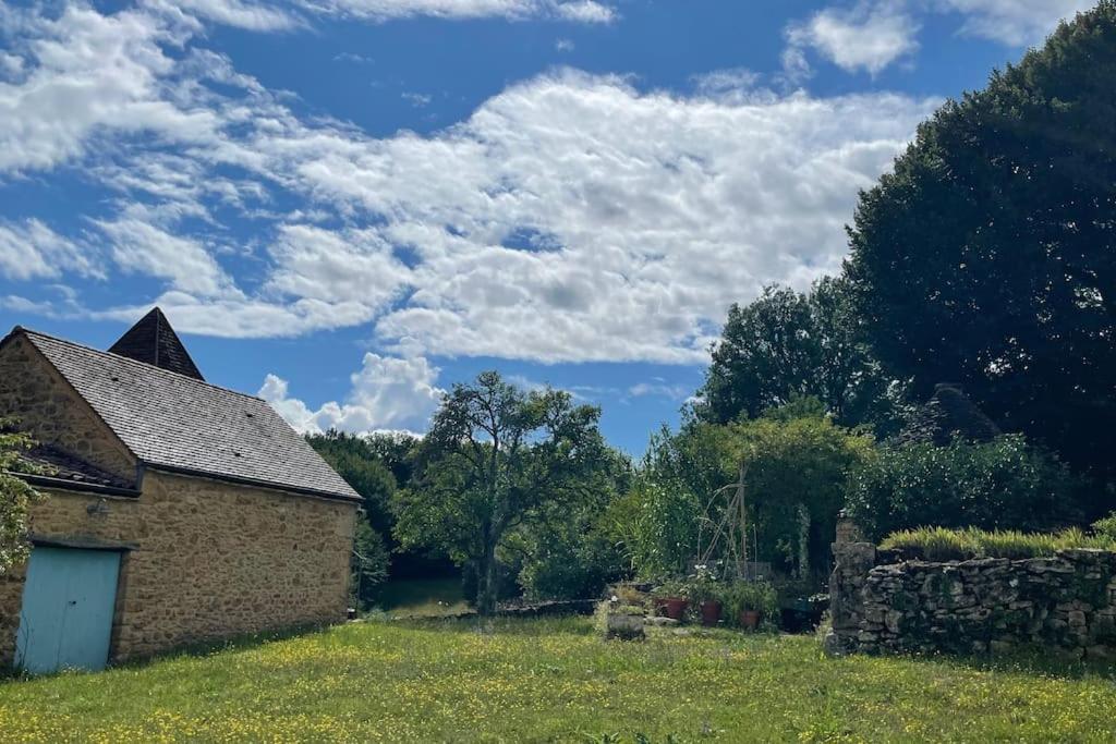 Charming 19Th Century Farmhouse With Pool Vitrac  Exterior photo