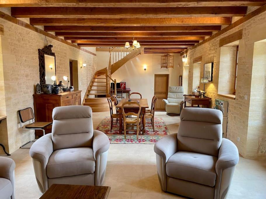 Charming 19Th Century Farmhouse With Pool Vitrac  Exterior photo