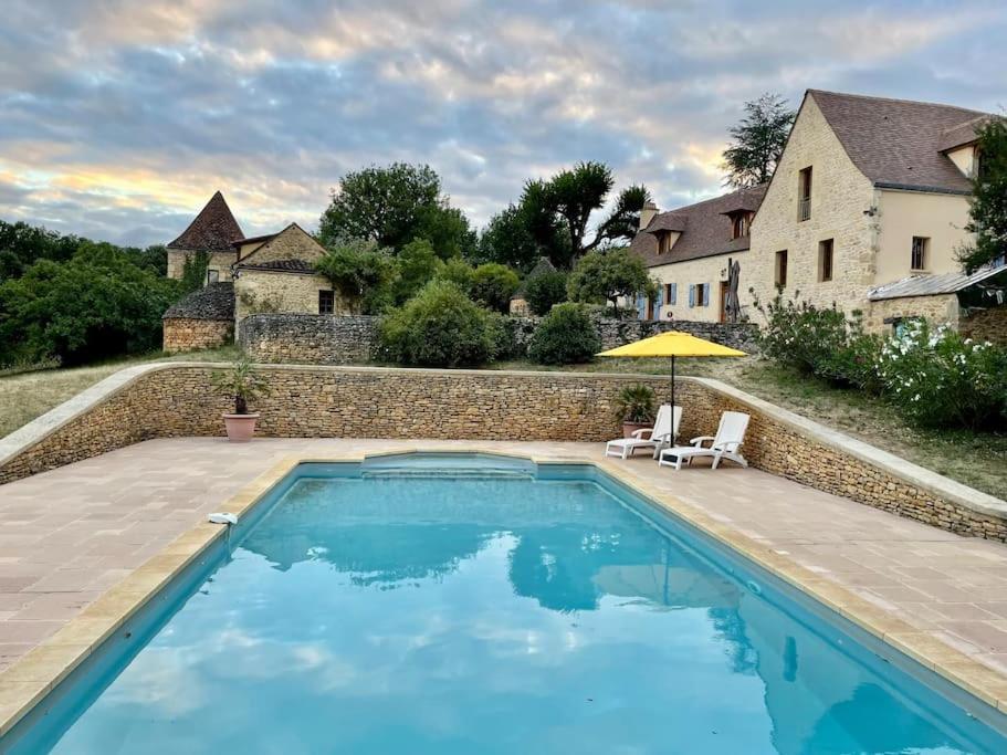 Charming 19Th Century Farmhouse With Pool Vitrac  Exterior photo